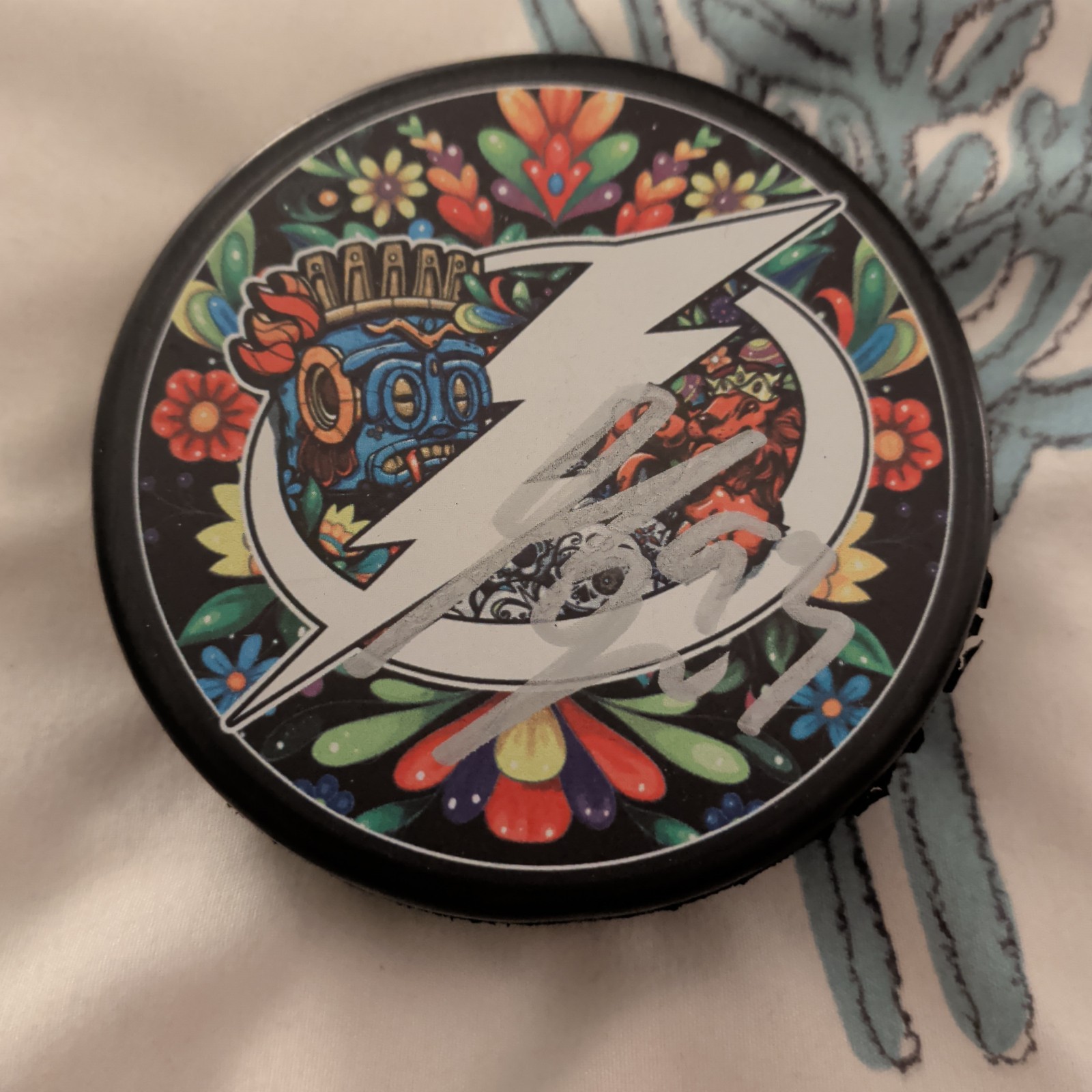 Tampa Bay Lightning Mystery Puck Latin Night Gage Goncalves #93 Autograph