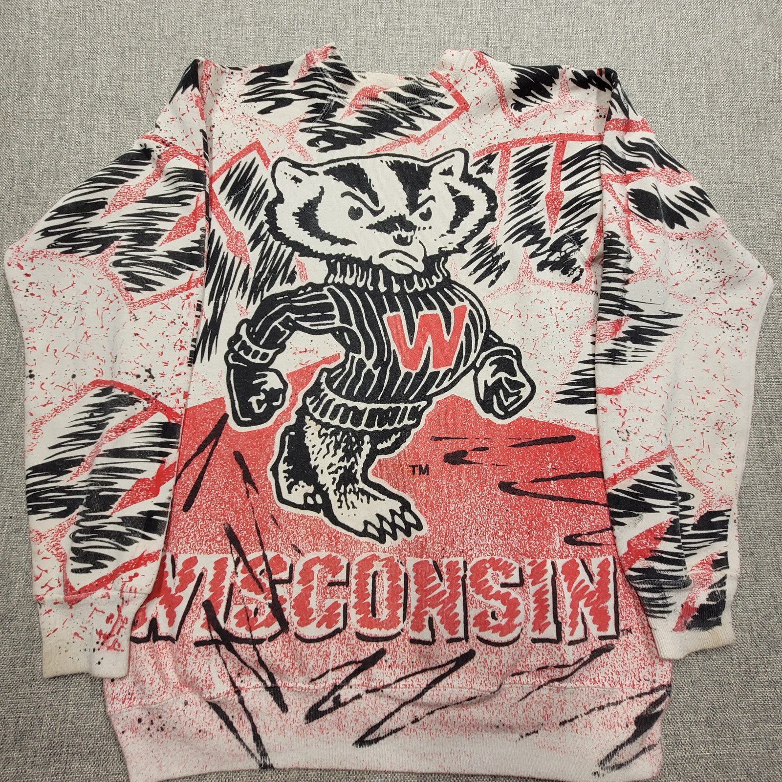 Vintage Wisconsin Badgers 90s Sports All Over Print Sweatshirt Size XL Made USA