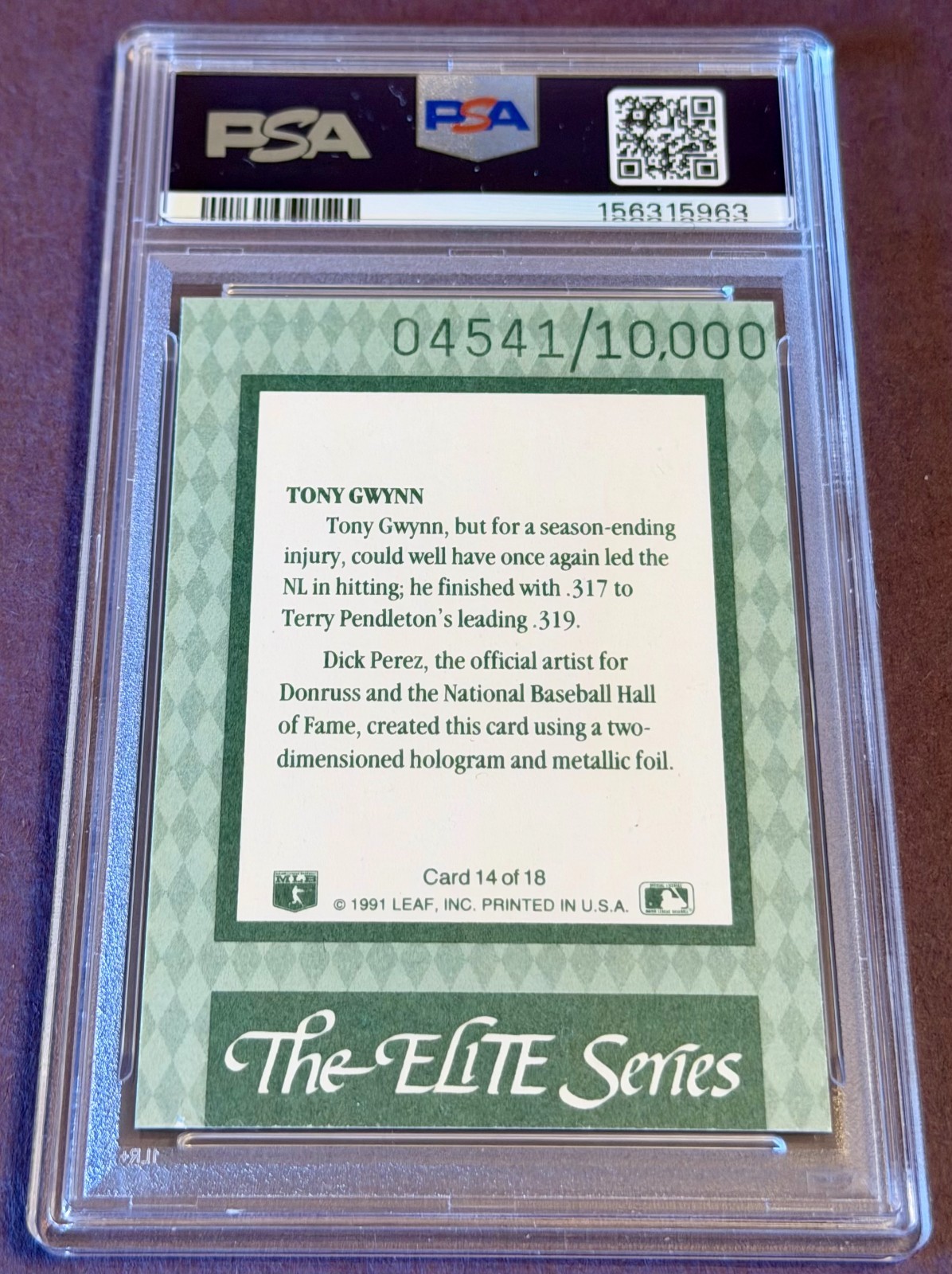 1992 Donruss Elite Series – Tony Gwynn # 04541/10000 PSA 7