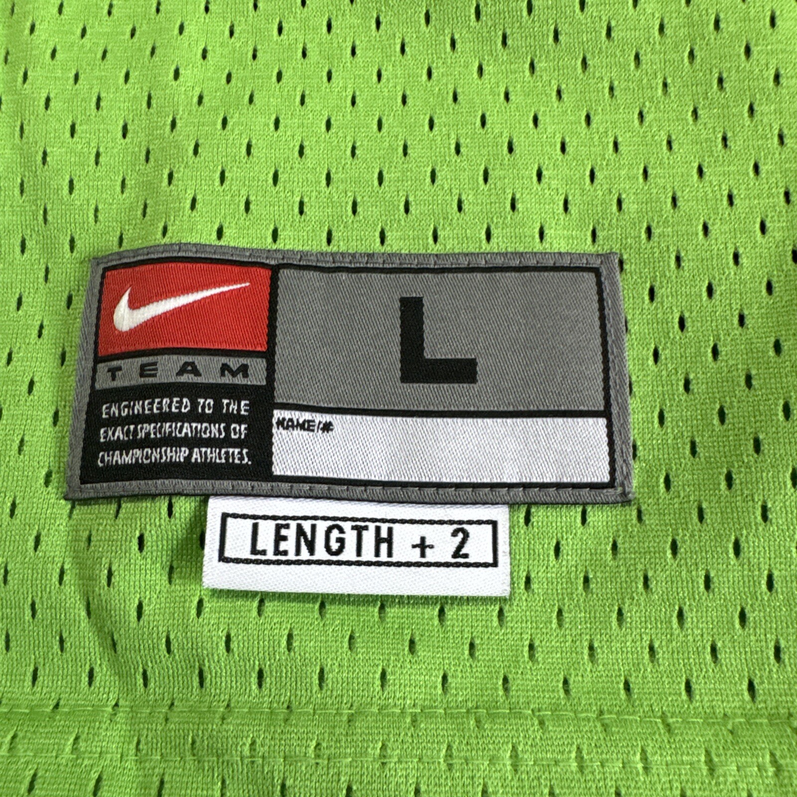 22×33” Shareef Abdur-Rahim #3 Atlanta Hawks Nike Swingman Jersey Length+2