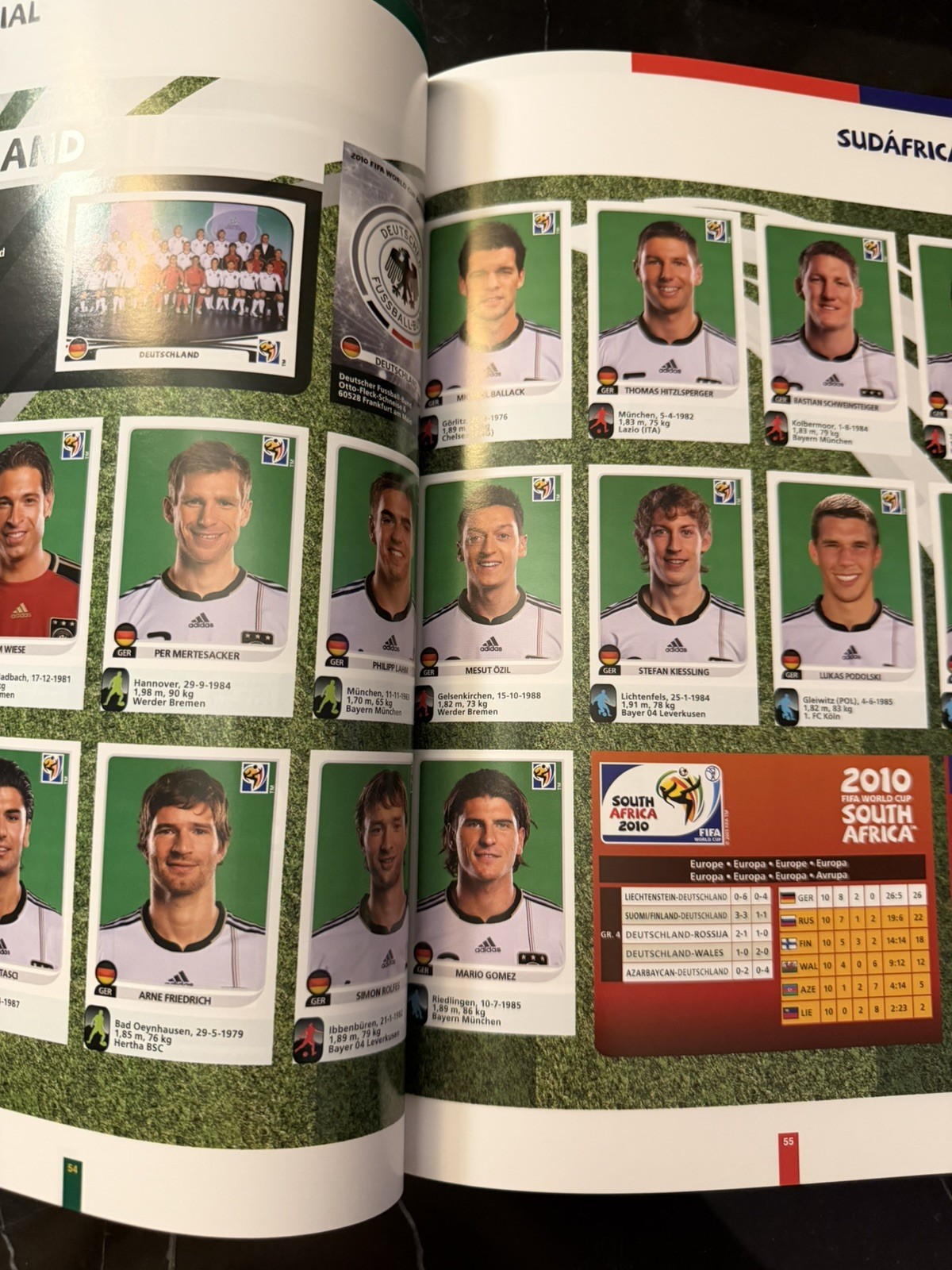 Panini FIFA World Cup South Africa 2010 Book With Printed Stickers Full Set