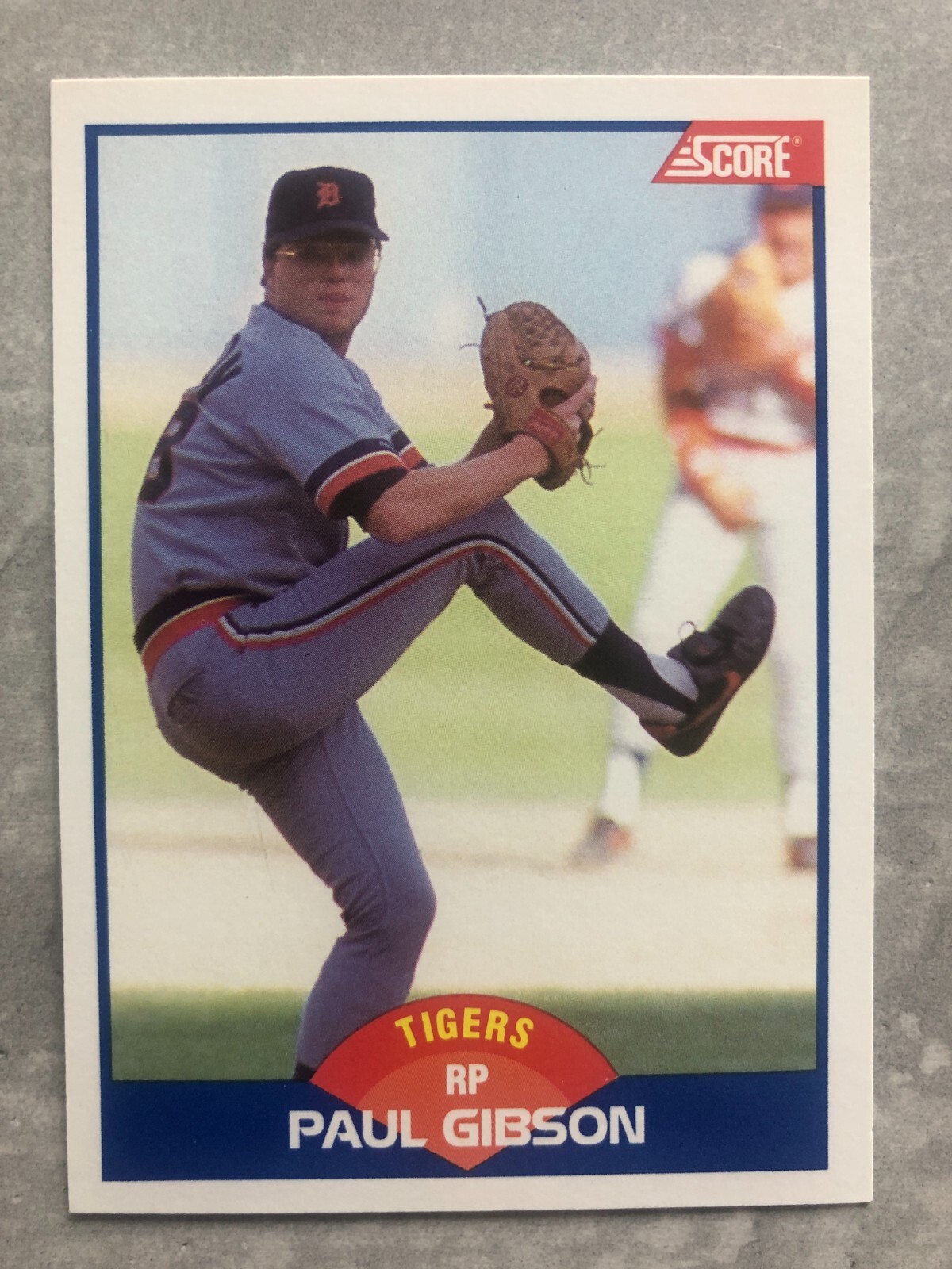 1989 Score PAUL GIBSON “Player Grabbing Crotch in Background” Error Card #595
