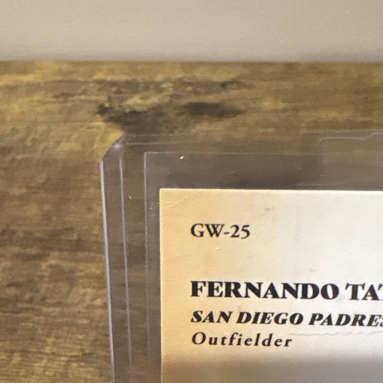 Topps 2026 Glove Works Insert Fernando Tatis Jr. San Diego Padres GW-25