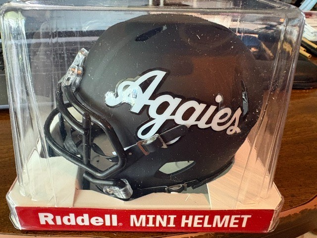 TEXAS A & M AGGIES UNSIGNED RIDDELL BLACK SCRIPT SPEED MINI HELMET!