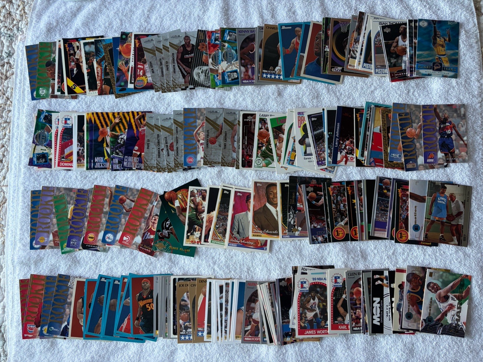 Lot of 200 NBA Basketball Stars, Inserts and Rookies.