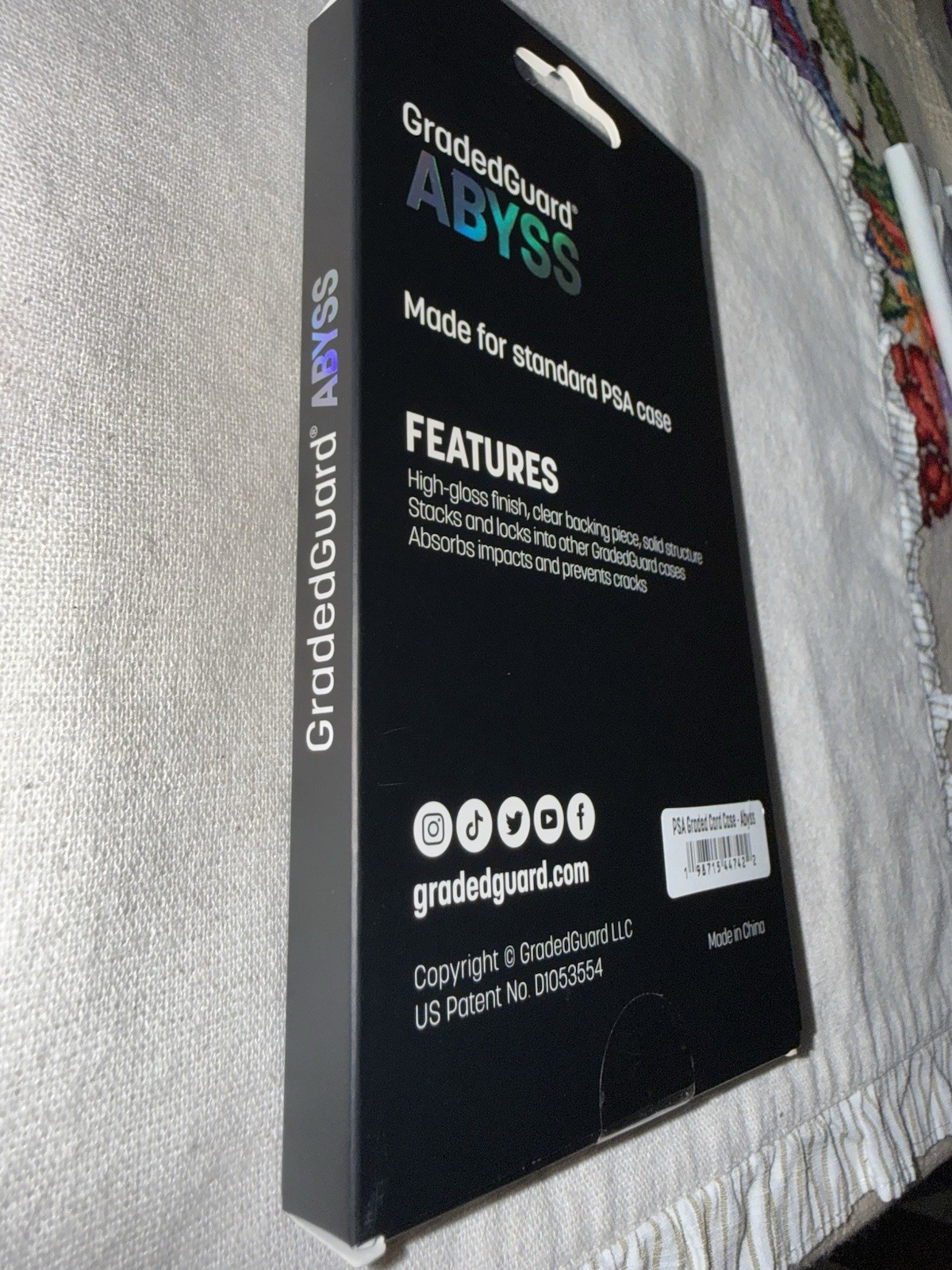 GradedGuard Abyss Limited Edition Snap Lock Holder for PSA Slabs Clear Gloss