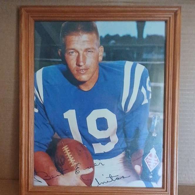 Johnny Unitas Indianapolis Colts Signed Original Photo #19 NFL Football