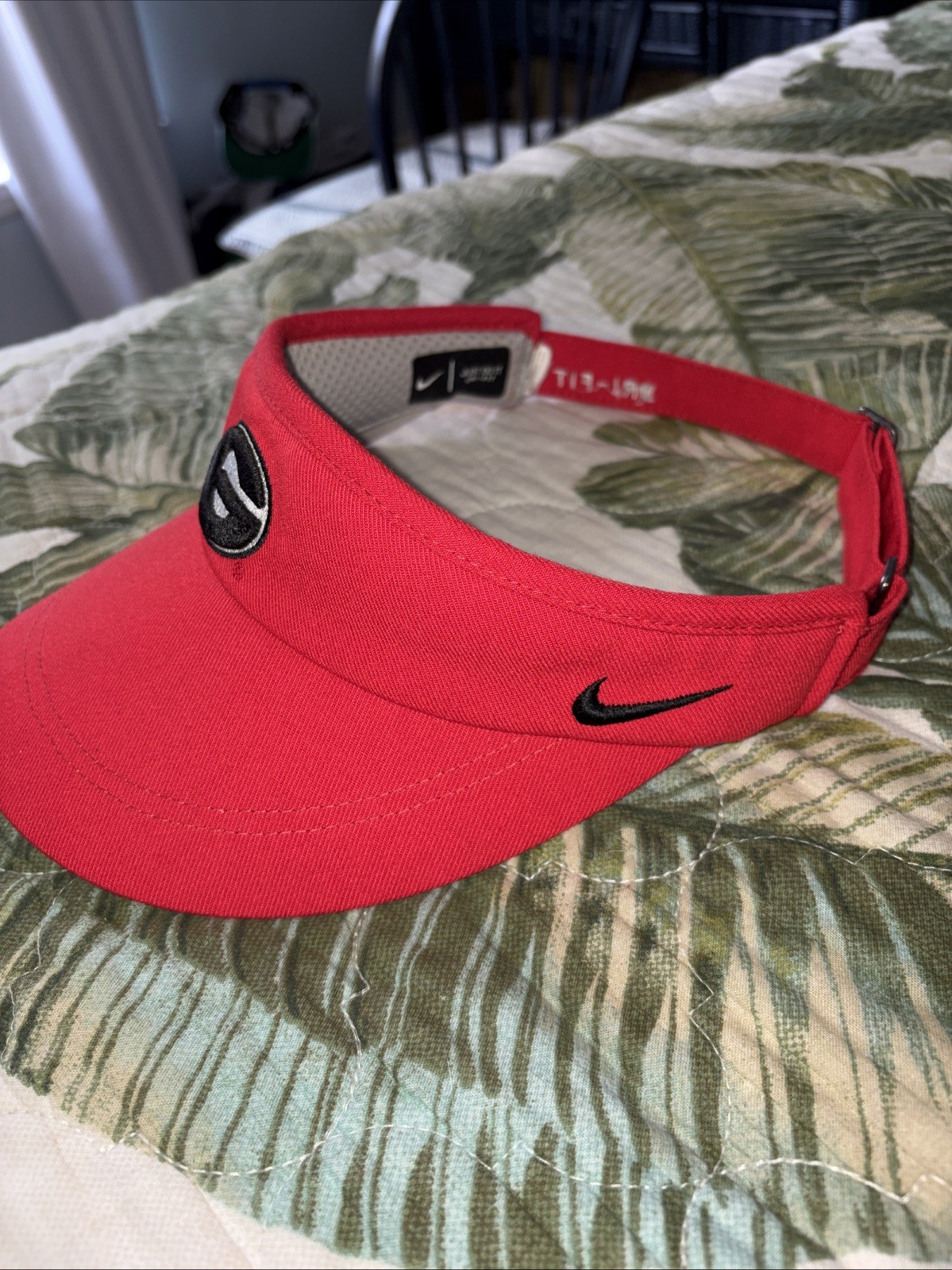 Nike GEORGIA BULLDOGS Cap Hat Visor FOOTBALL Dri-fit