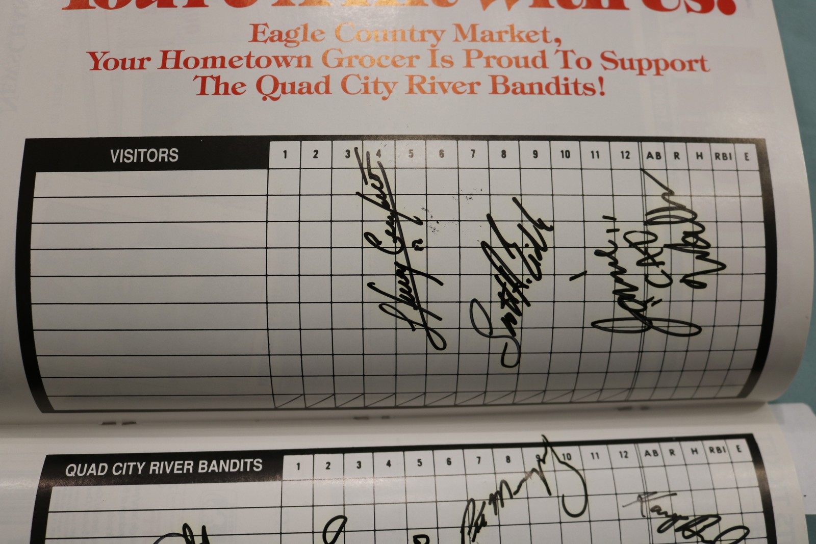 1993 QUAD CITY RIVER BANDITS YEARBOOK – AUTOGRAPHS – CESAR CEDENO – K 3405