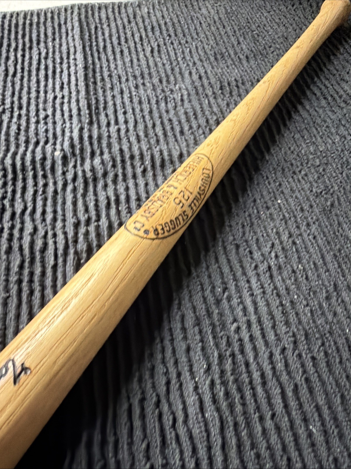 Vintage 1960’s Tony Oliva 16 Inch Lou Slugger Mini Bat, Minnesota Twins, Nice