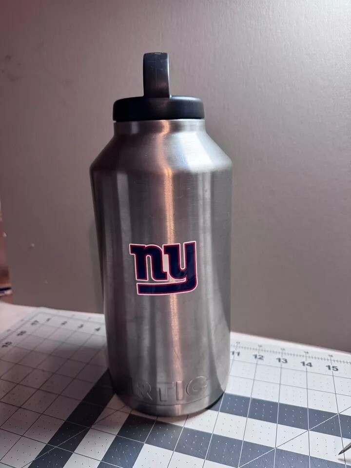New York Giants Vinyl Decal helmet window laptop to 14″ FREE TRACKING