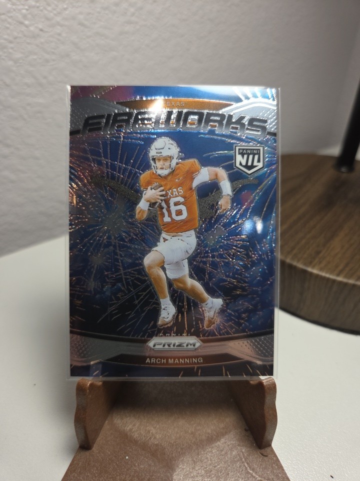 Arch Manning Fireworks!! 2025 Panini NIL Prizm Texas Longhorns