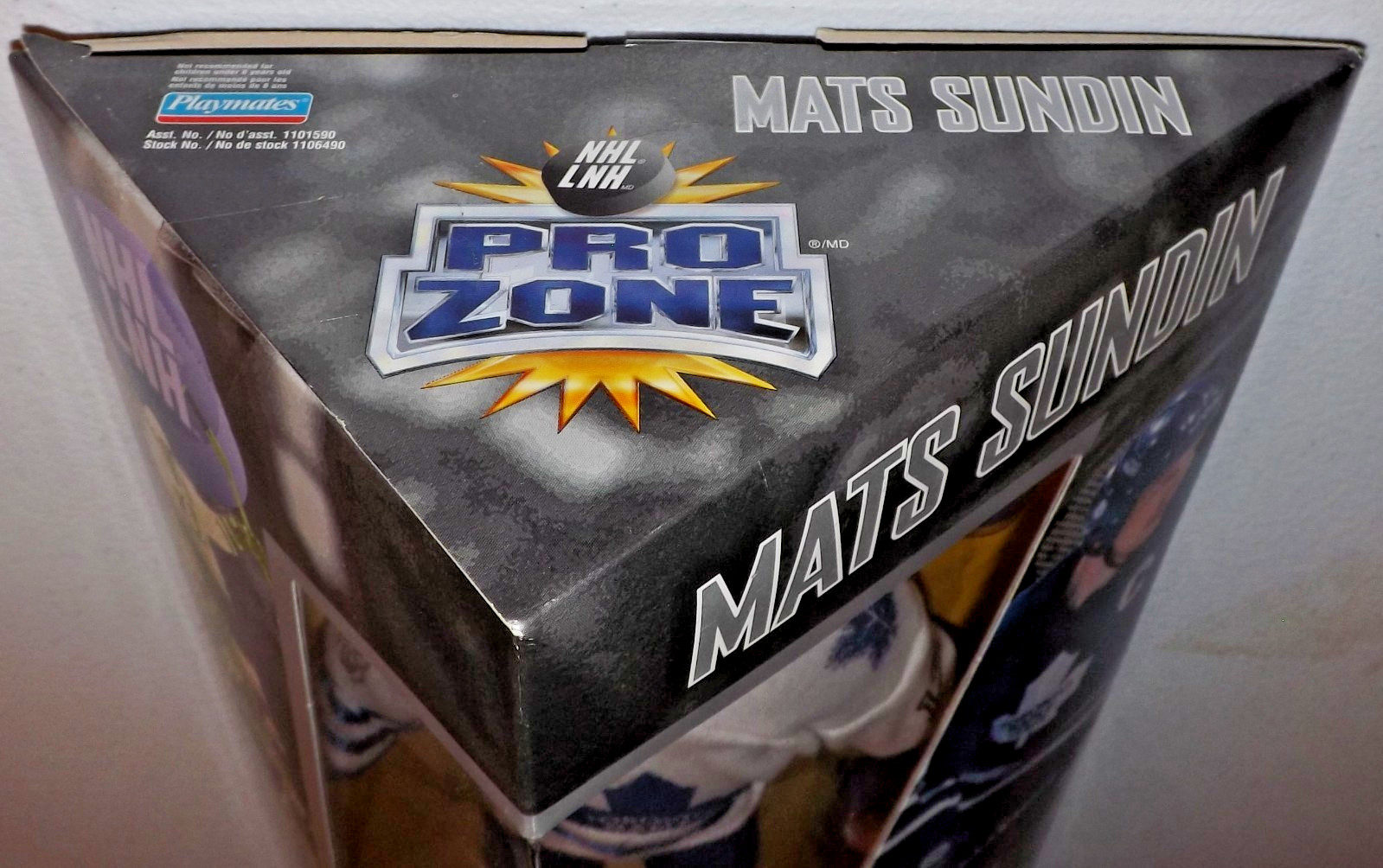 1998 NHL Pro Zone Mats Sundin Toronto Maple Leafs 12″ Action Figure Exclusive