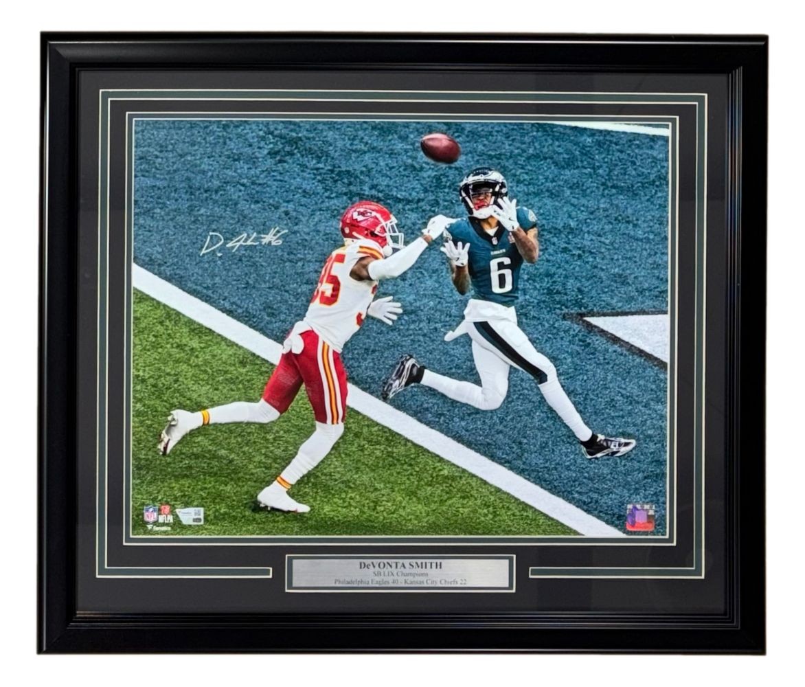 Devonta Smith Signed Framed 16×20 Eagles Super Bowl 59 LIX Photo Fanatics