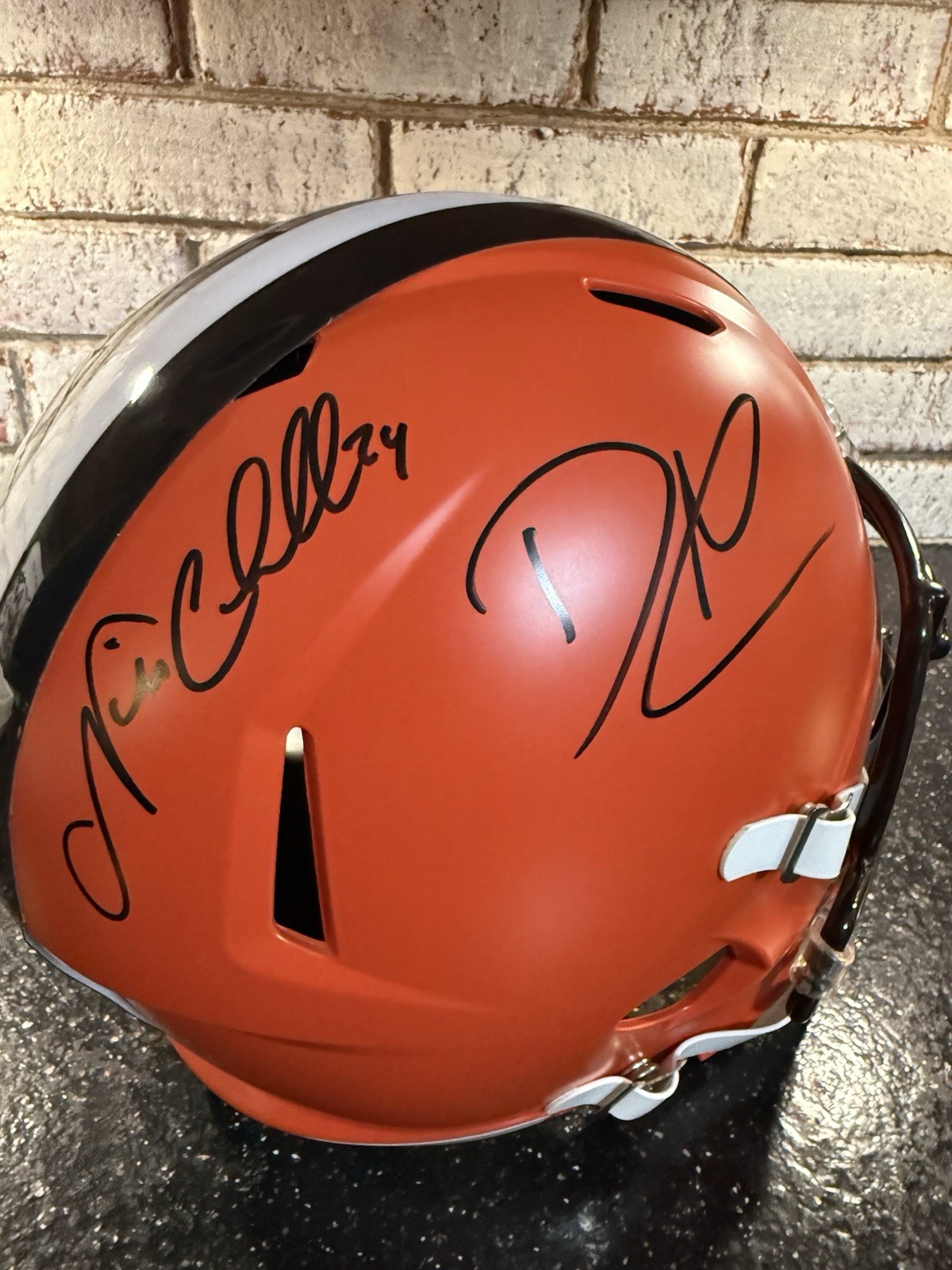 Cleveland Browns Signed Full Size Replica Helmet, Nick Chubb, David Njoku