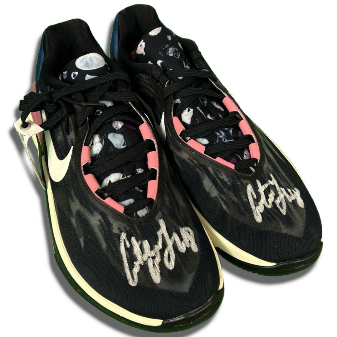 Antoine Walker autographed signed sneakers Boston Celtics JSA