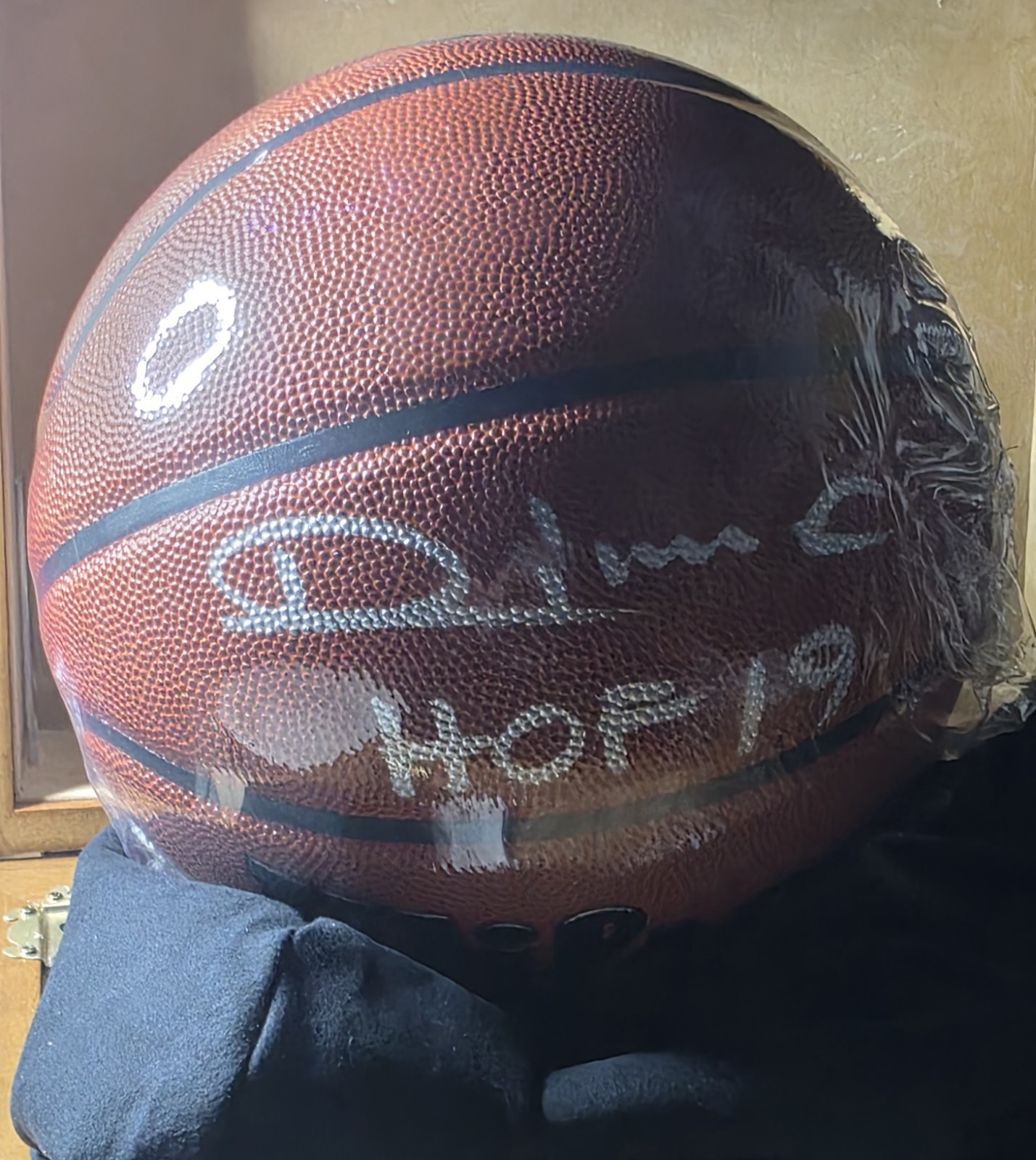 Fanatics Under Wraps Autographed Basketball Vlade Divac HOF 19 Inscription 🔥