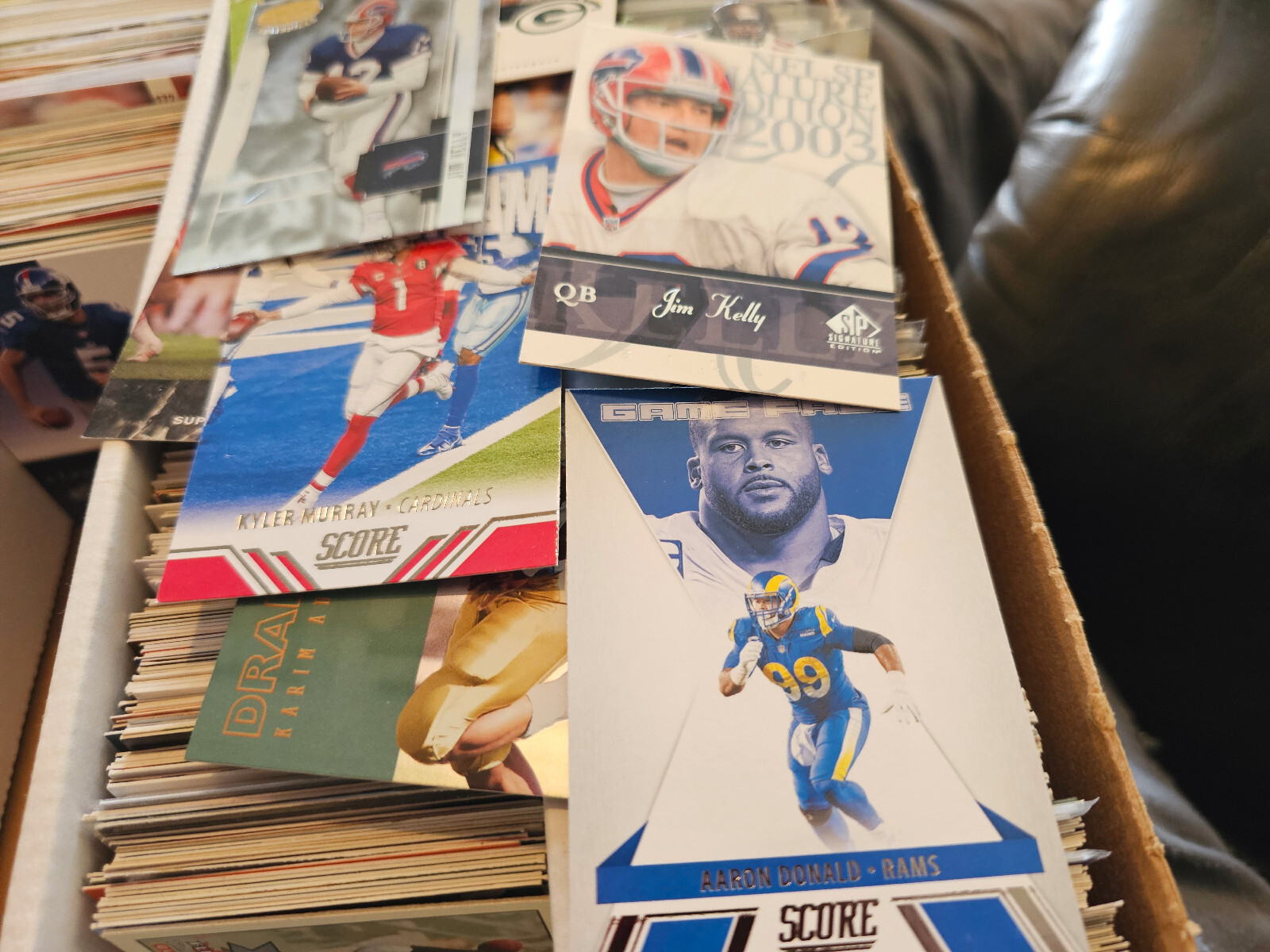 APPROX 3000 FOOTBALL CARDS VARY YEARS AND MAKES