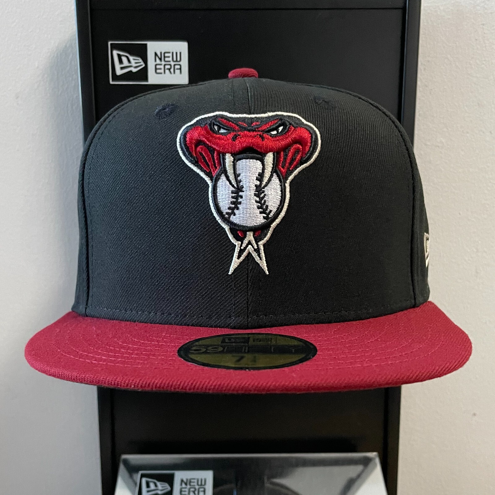 MLB – Arizona Diamondbacks 59FIFTY Fitted New Era Cap – Black & Red