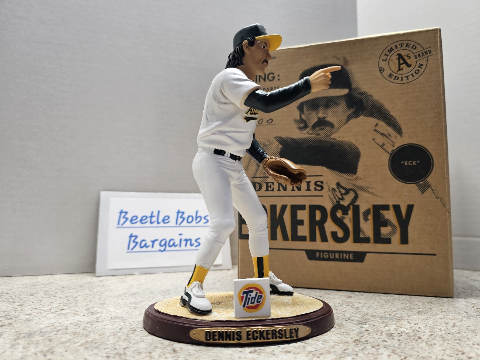 Dennis Eckersley Oakland A’s MLB 2004 SGA Statue Figurine NIB HOF