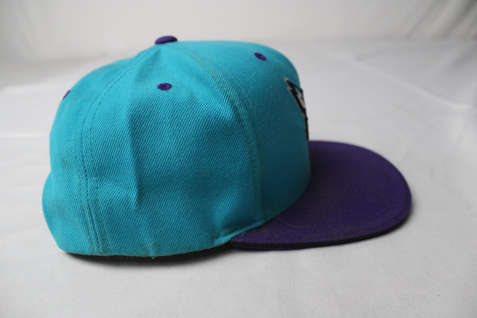 Charlotte Hornets Unisex Adult’s Mitchell & Ness Snapback WR4 Multi One Size