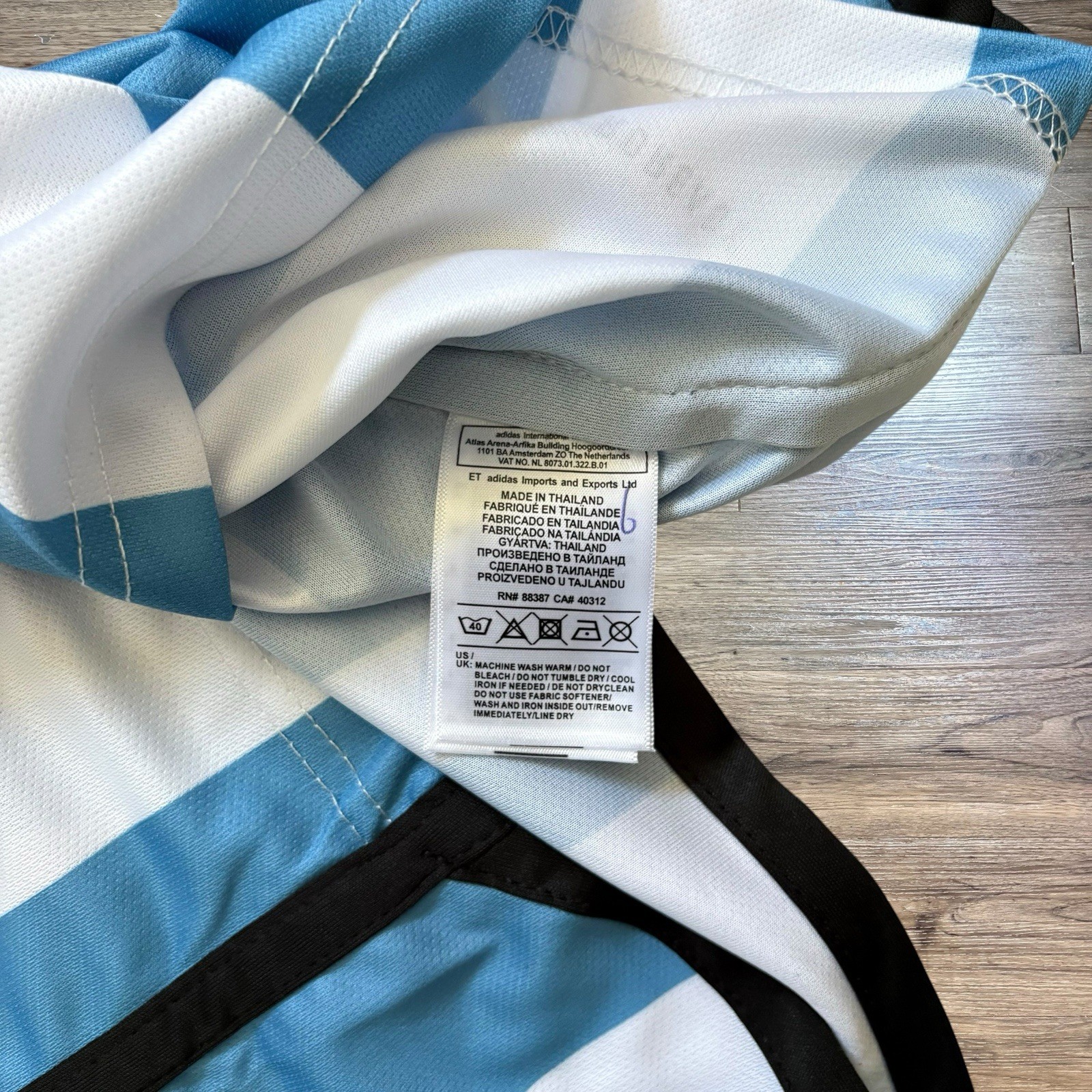 adidas Argentina Lionel Messi #10 Soccer Jersey Men’s M White/Light Blue/Black