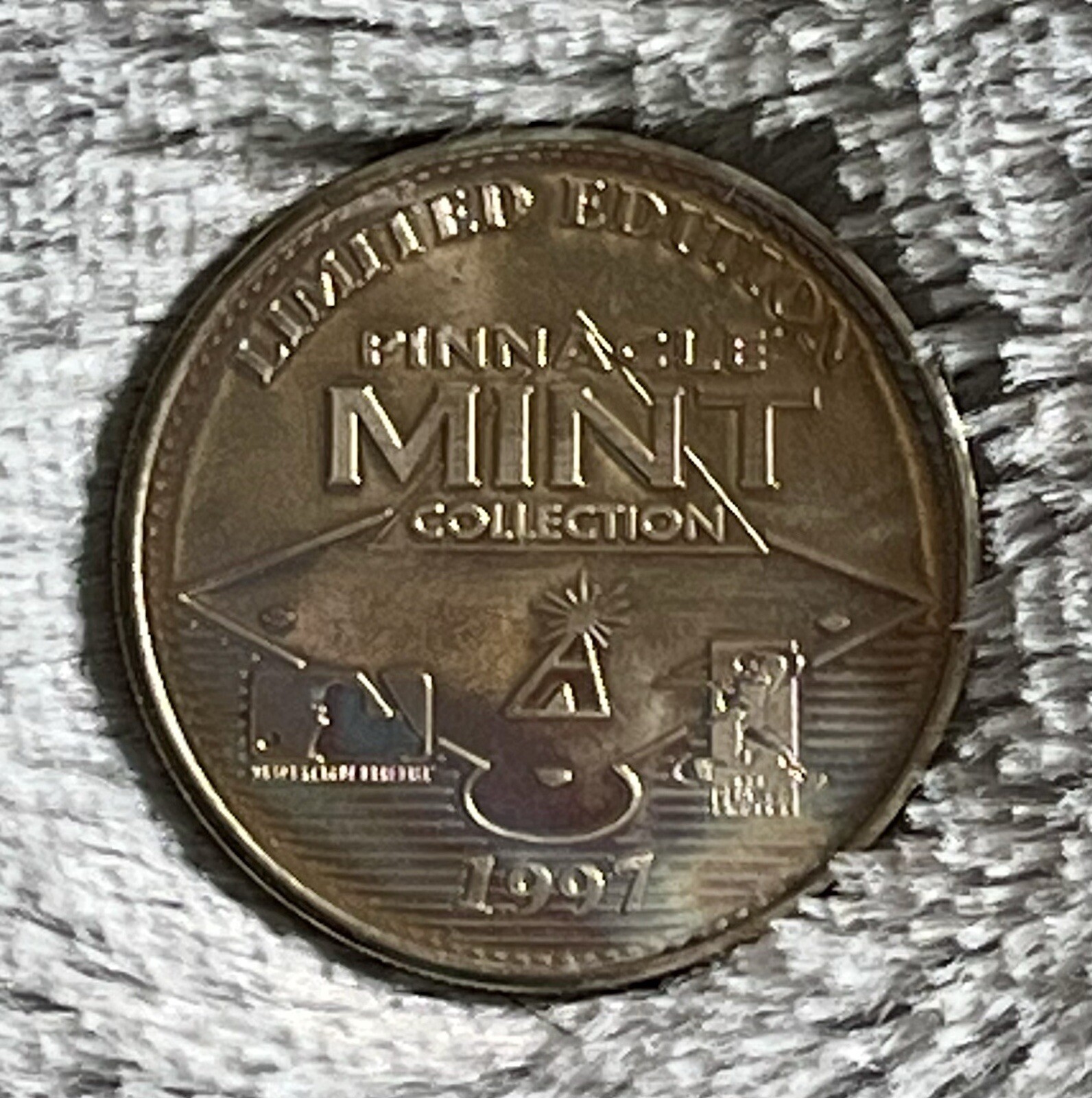 1997 Pinnacle Mint Silver Nickel Coin Alex Rodriguez Baseball #03 Mariners