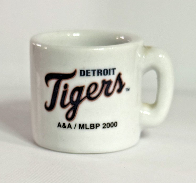 Detroit Tigers Vintage Mini 1 inch Mug Ceramic 2000 MLB Baseball USED