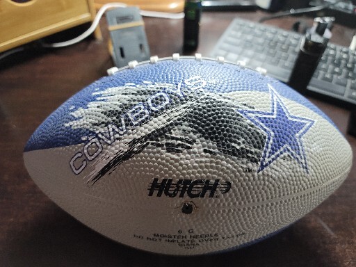 Vintage NFL Dallas Cowboys Hutch Rubber Football Tip to Tip 10.5 inch Greatshape