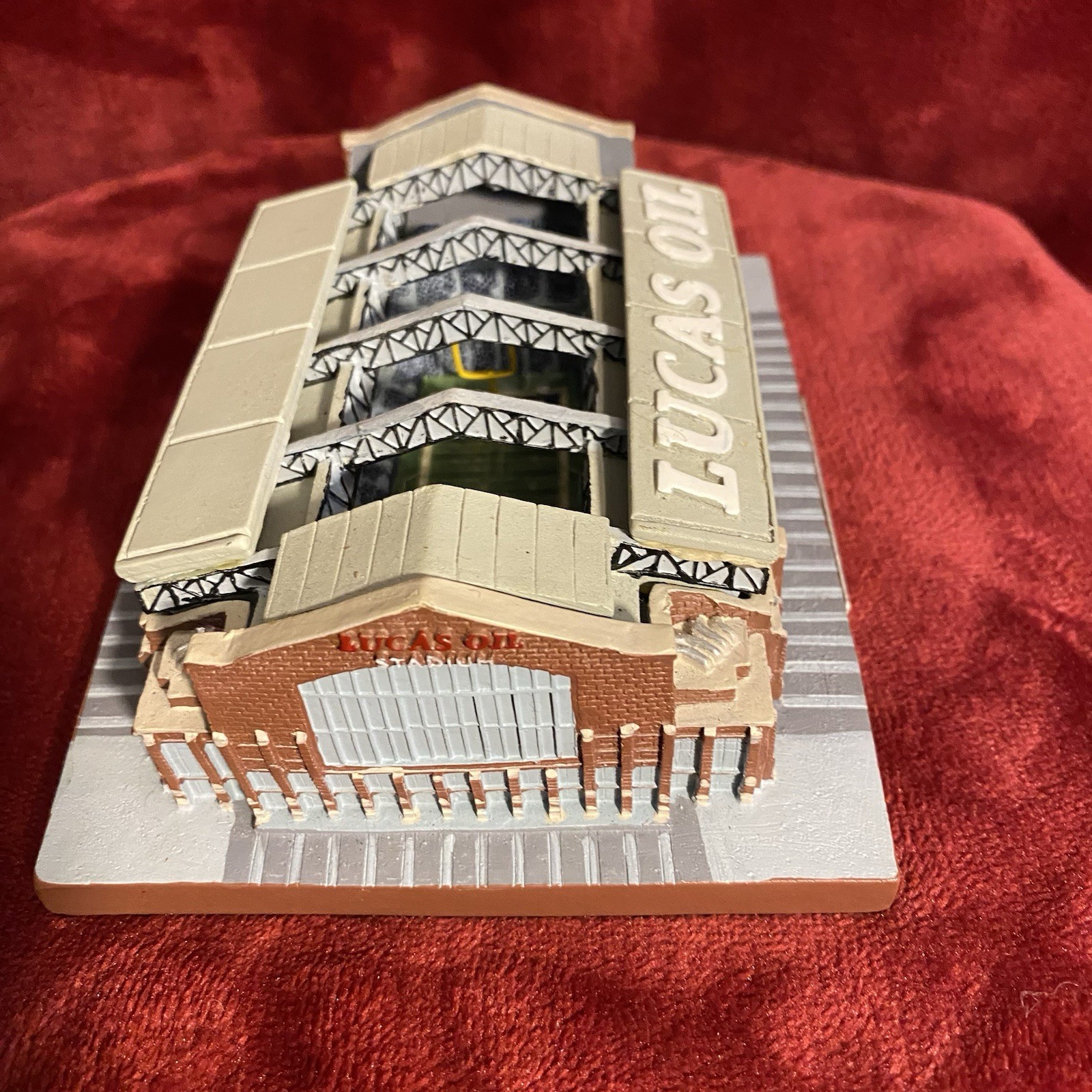 Indianapolis Colts Lucas Oil Stadium Mini Replica Huntington 5.75” X 4.5”