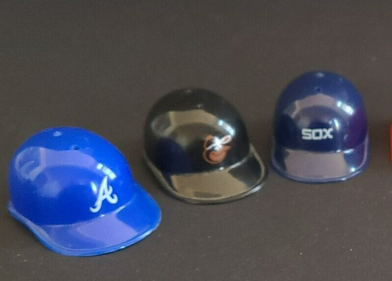 MLB Gumball – Vending Machine Mini Batting Helmet – 2in x 1.25in