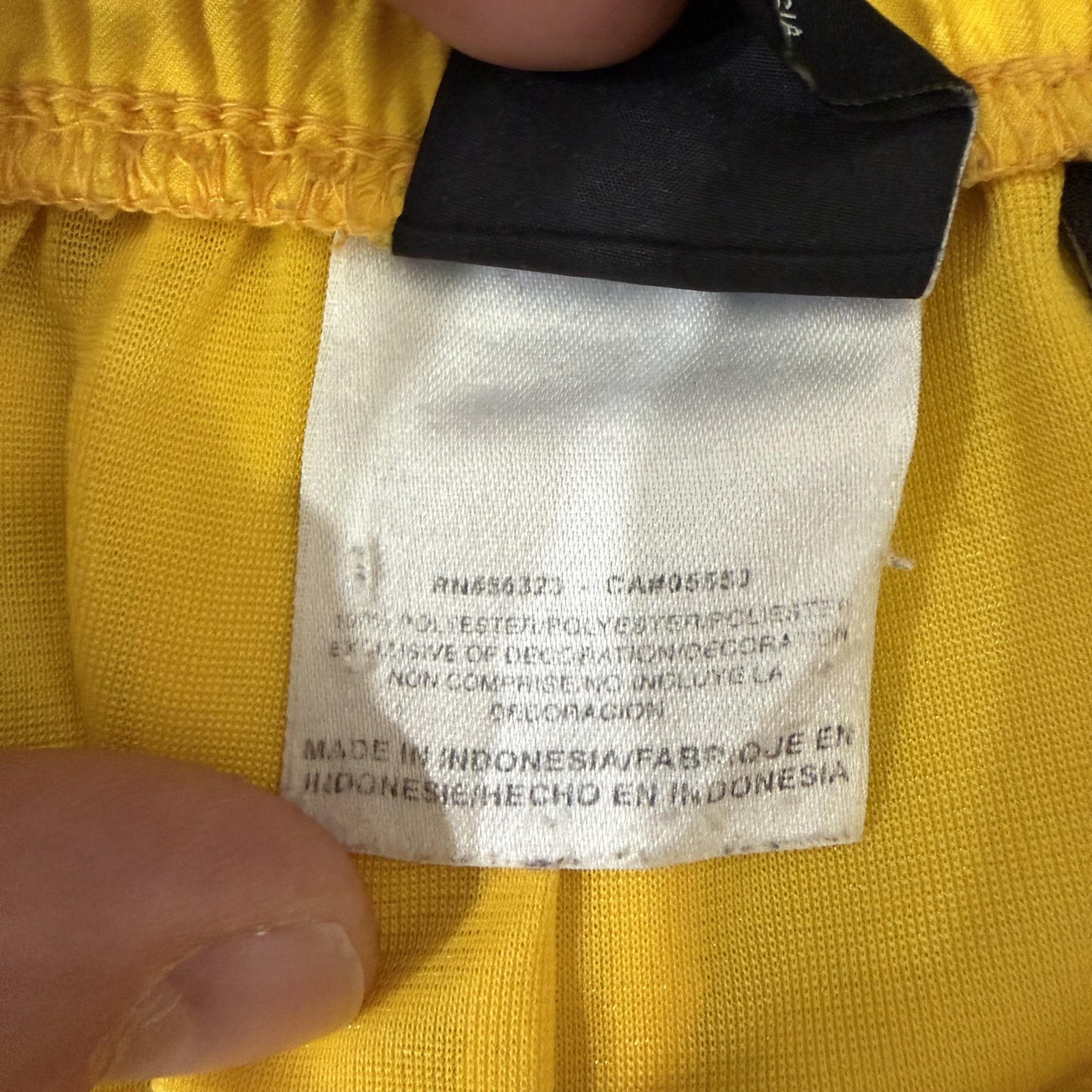 Marquette Golden Eagles Shorts Mens Medium Yellow NCAA Basketball Jordan Dri Fit