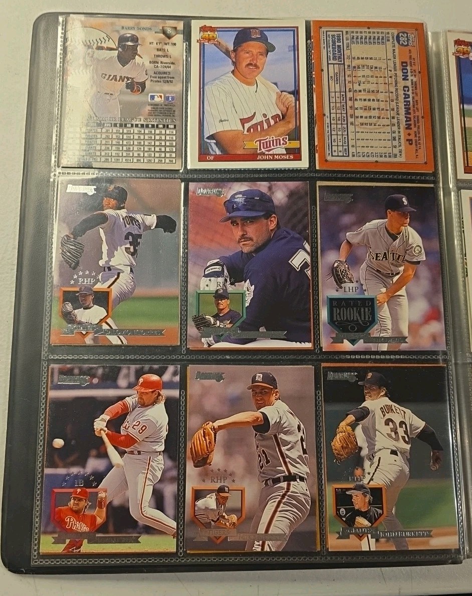 Sports Cards Binder With 10 Pages Of Cards