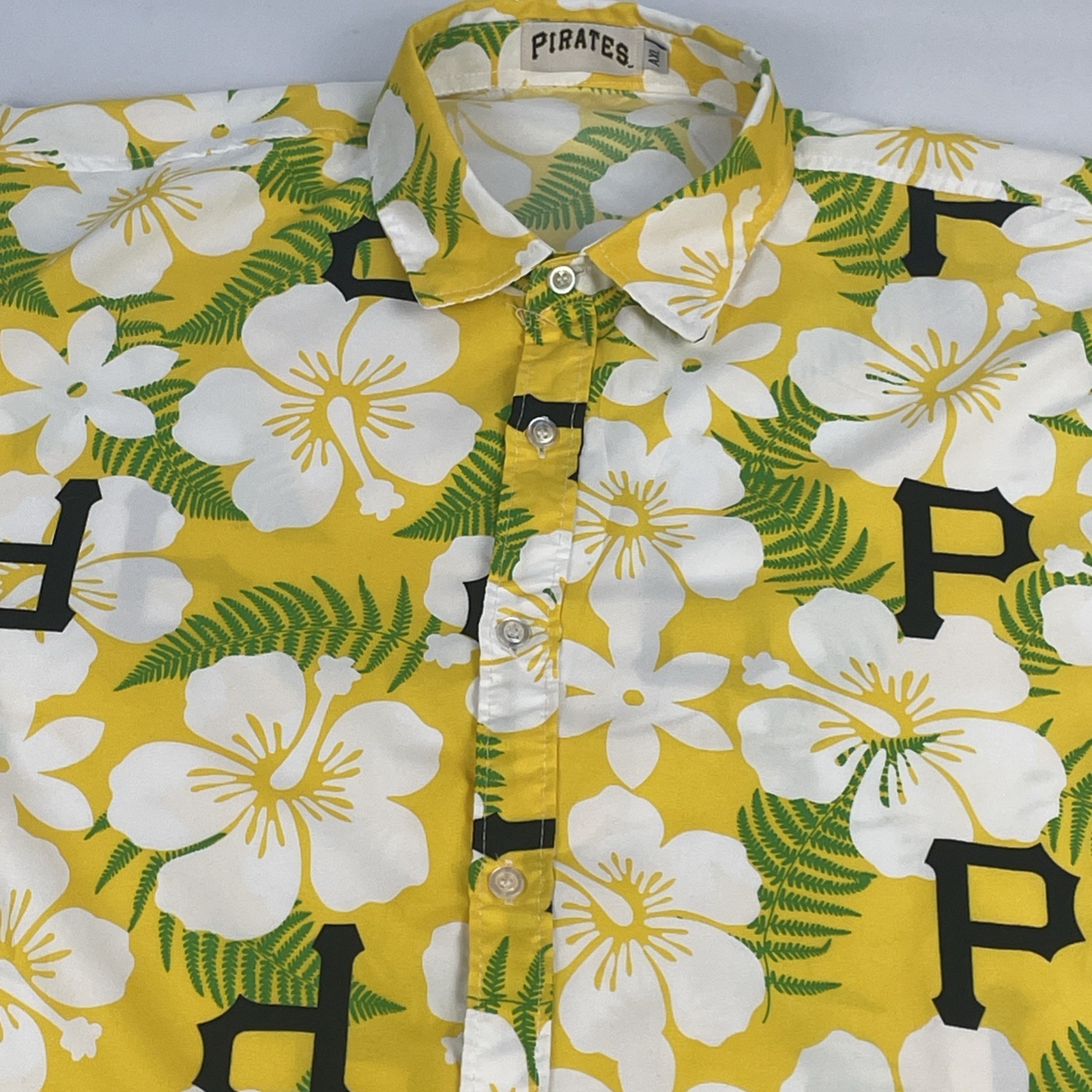 Pittsburgh Pirates Hawaiian Shirt Adult AXL Stadium Give Away Button Up SGA MLB