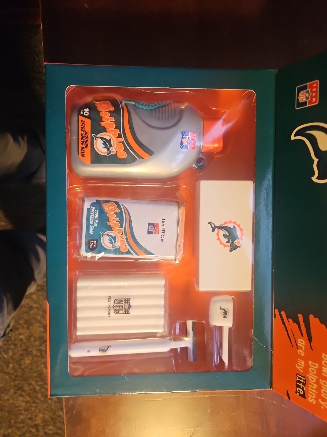 NIB Vintage Logo Miami Dolphins Team BodyCare Gift Pack Soap, Shower Gel, Razor
