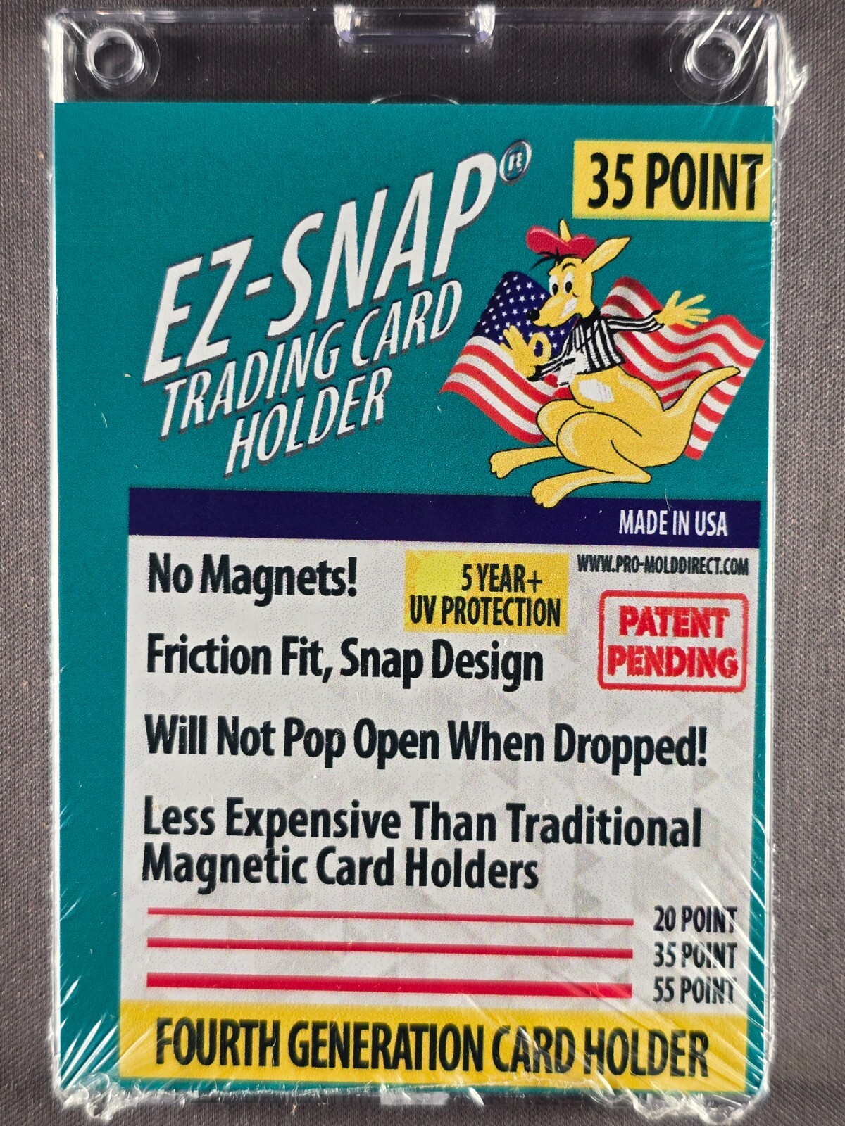 Full Box 25x PRO MOLD 4th Generation 35 pt E-Z Snap Trading Card Holders CH35