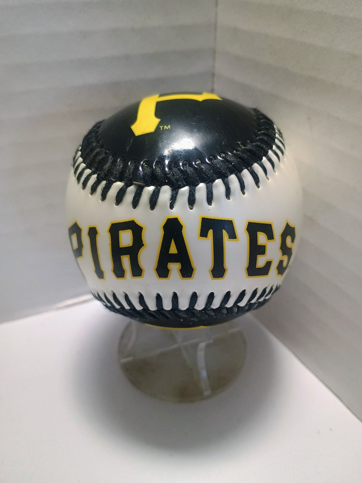 Pittsburgh Pirates Collectable Souvenir Baseball **Your Choice**