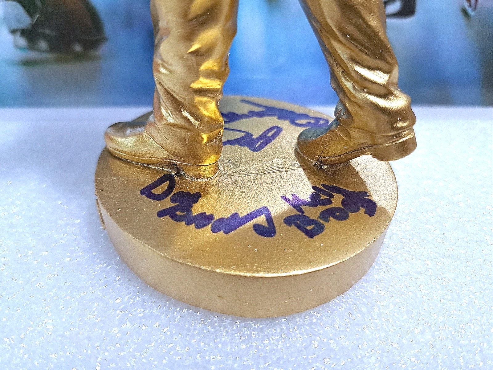 Miracle On Ice Herb Brooks Gold Statue Signed Special Event Lake Placid HB Arena
