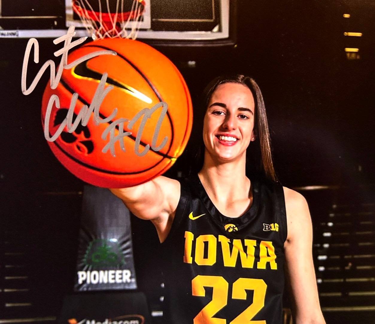 Caitlin Clark Signed 8×10″ (INDIANA FEVER) Authentic Autograph w/COA Certificate