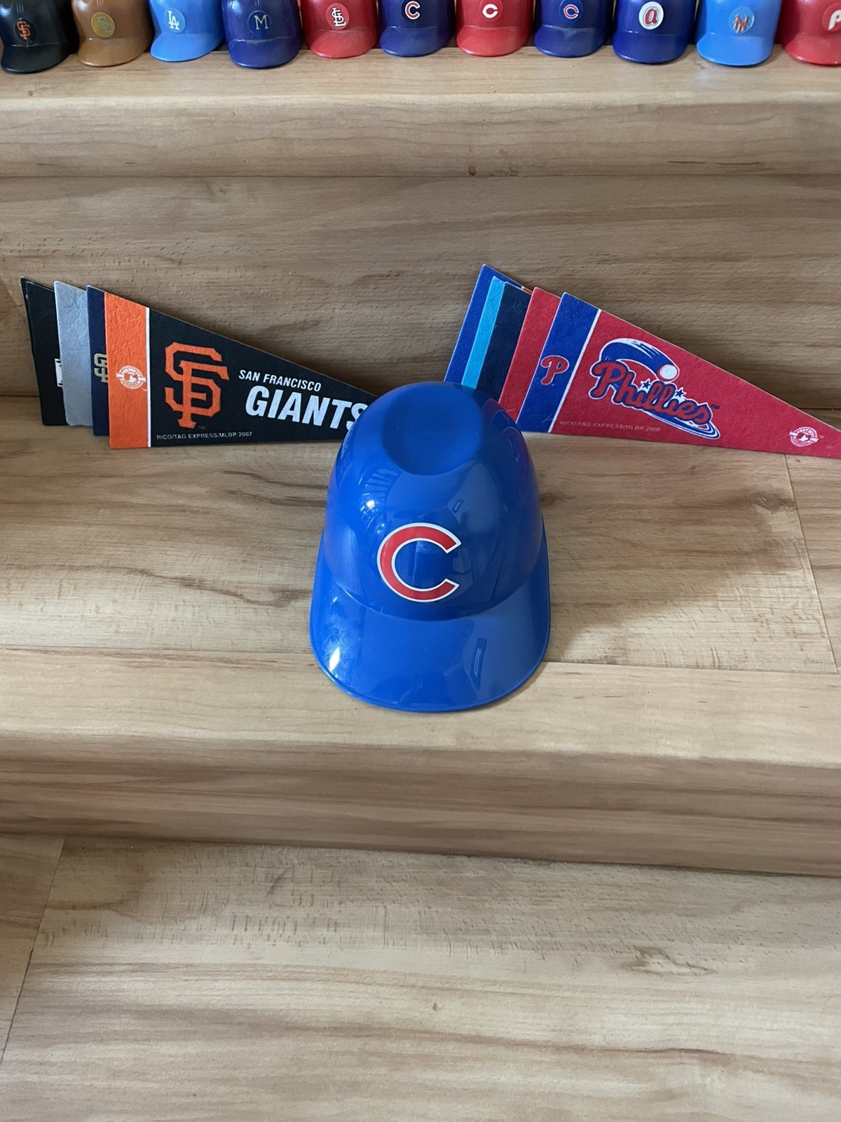 MLB Mini Pennants 9″x4″ Felt ALL 2005-2011! Lg Helmets and Mini Helmets READ!