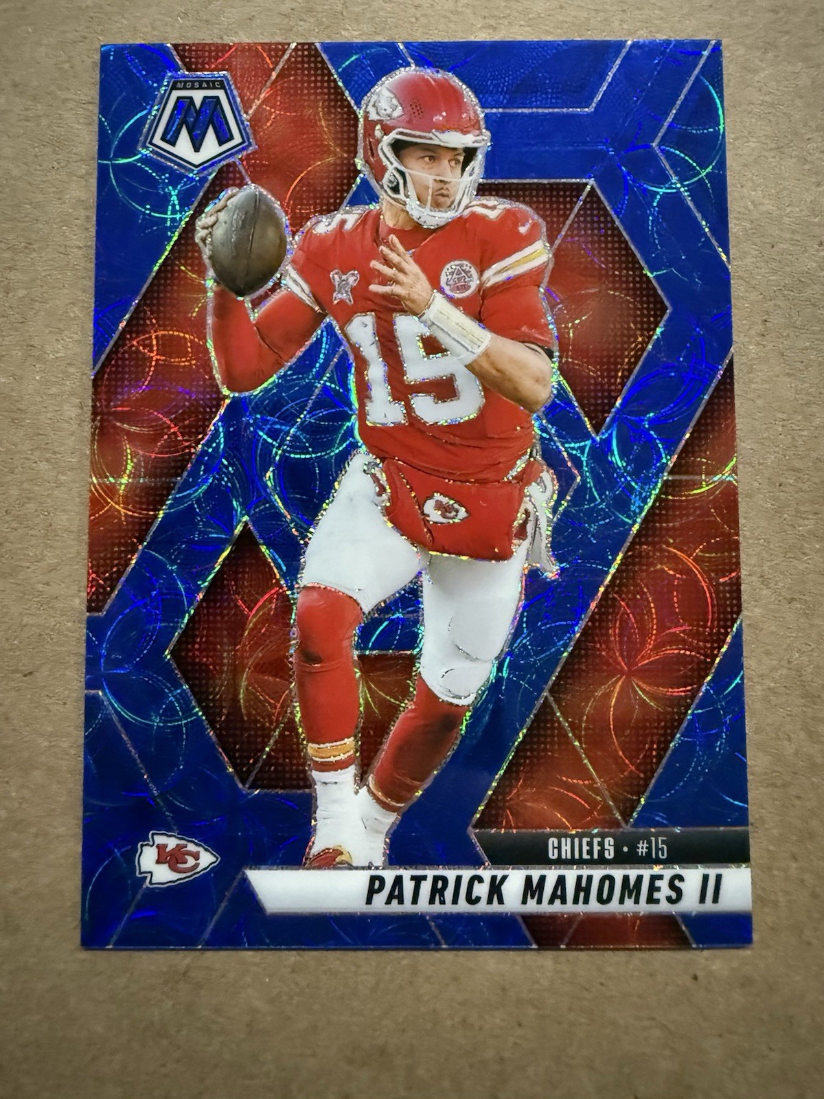 2025 Panini Mosaic – Patrick Mahomes II #200 Blue Scope Prizm Chiefs