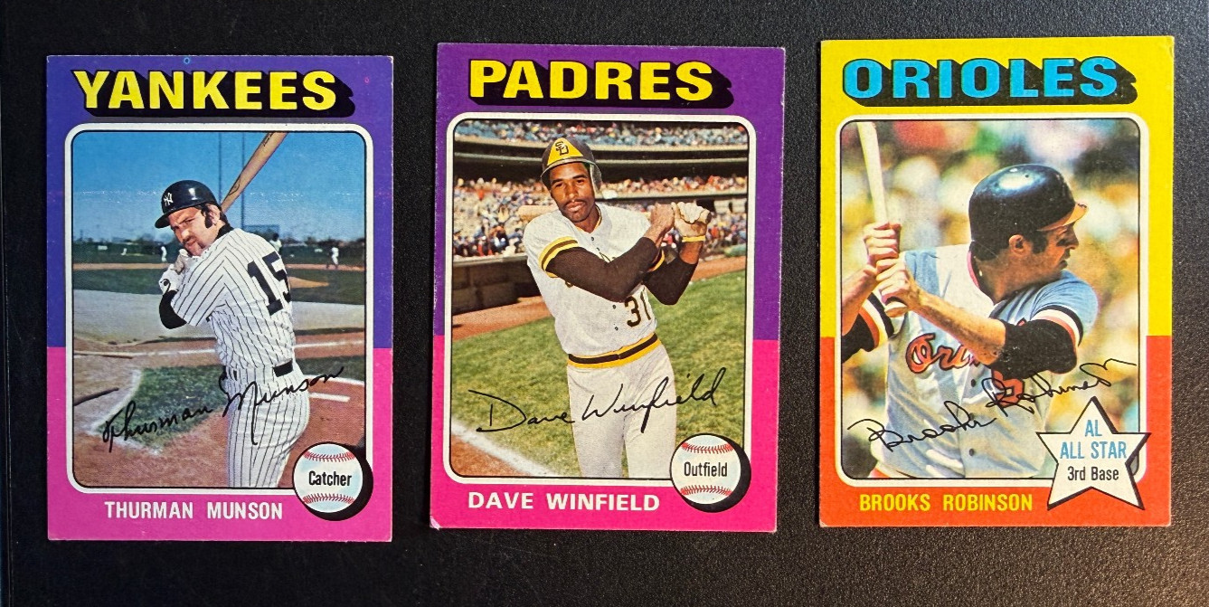 1975 Topps Baseball Complete Set. 660 Cards in Zip Binder. VG-EX
