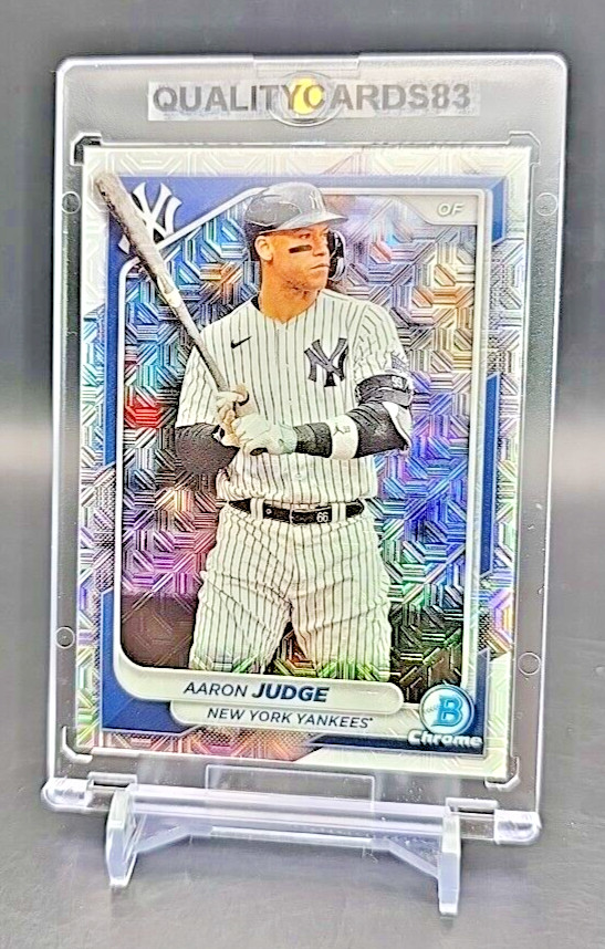 AARON JUDGE RAINBOW REFRACTOR INSERT CARD WITH CASE MLB NEW YORK YANKEES