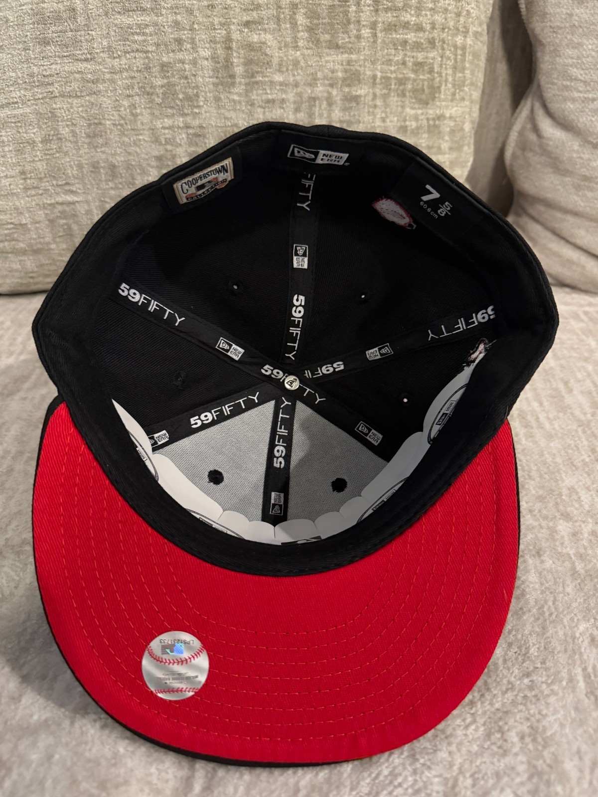 New Era 59FIFTY LA Dodgers Black Fitted Hat Red Lips Side Patch MLB Cap