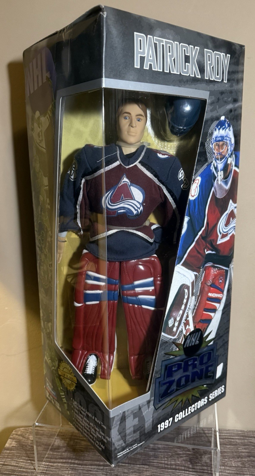1997 NHL Pro Zone Patrick Roy Colorado Avalanche 12″ Action Figure Collector’s