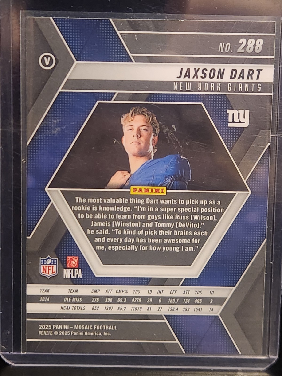 2025 Panini Mosaic – Rookie Variations Jaxson Dart #288 (RC)