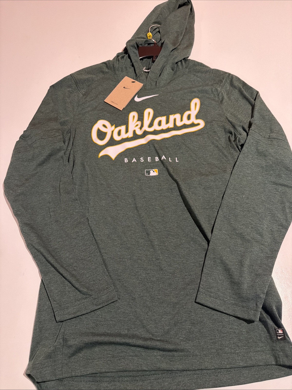 Nike MLB Oakland Athletics Lightweight Hooded Pullover Sz XS NACQ Men’s NWT
