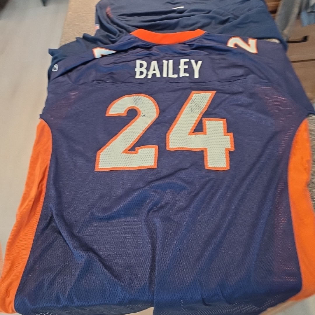 Denver Broncos Lot 5 Pcs Sz Xl+ Jersey Hoodie LS Shirt Golf Towel Windbreaker