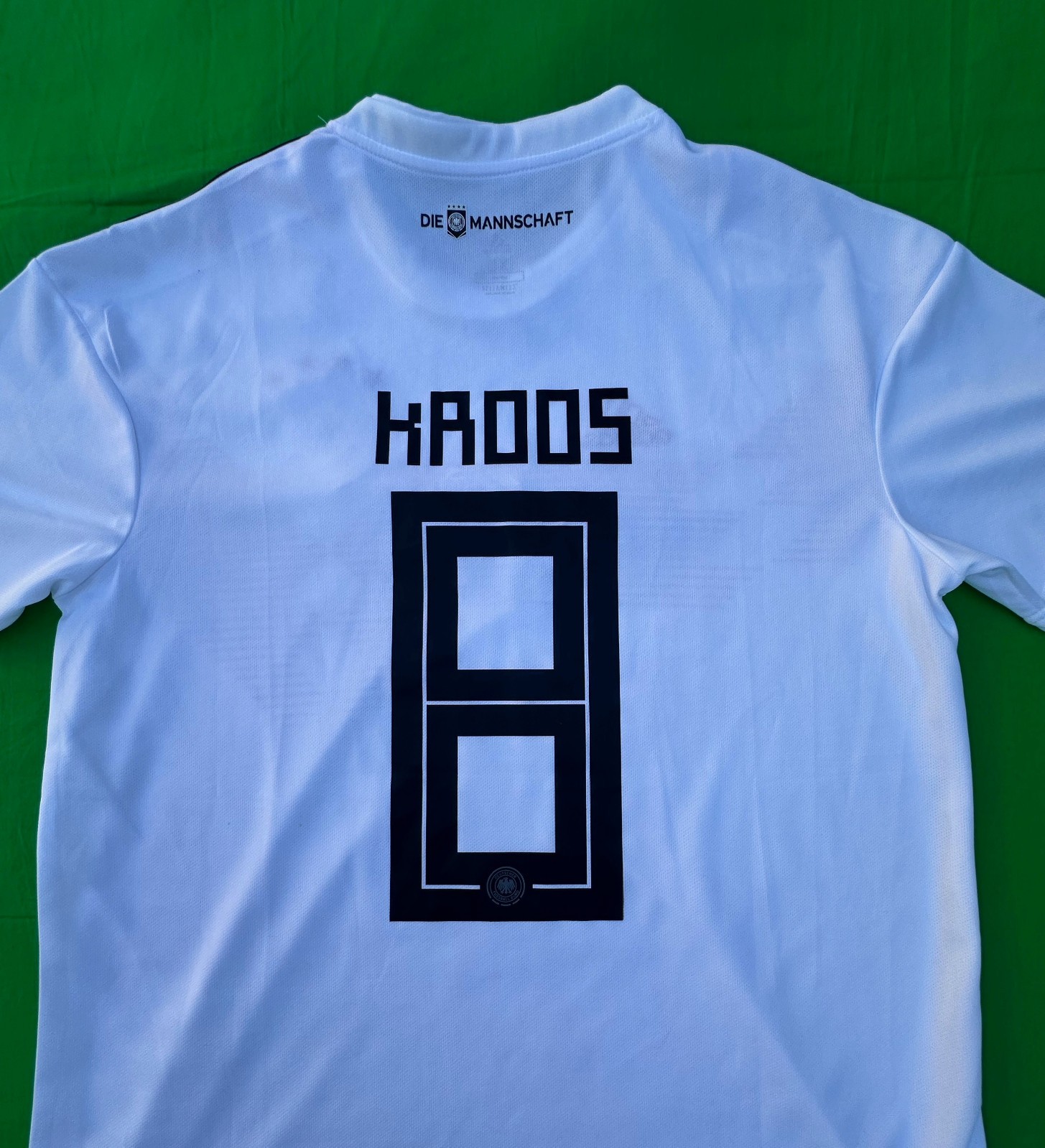 Adidas FIFA World Champions 2014 Germany Toni Kross #8 Jersey Size XL.