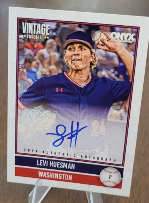 LEVI HUESMAN 275/880 ON CARD AUTO 2026 ONYX AUTHENTICATED VINTAGE NO. VA-LEHU